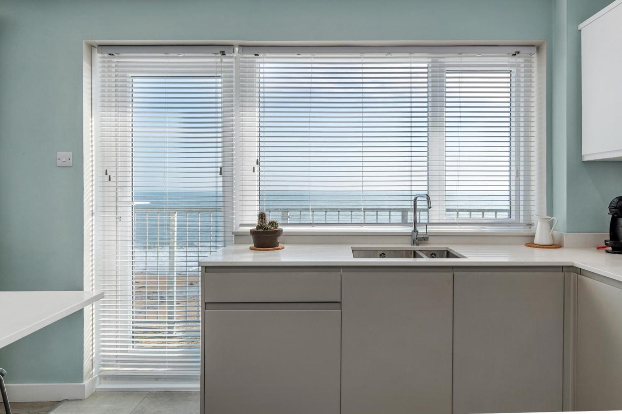 Dolphins Apartment - Spectacular Sea Views Saundersfoot Esterno foto