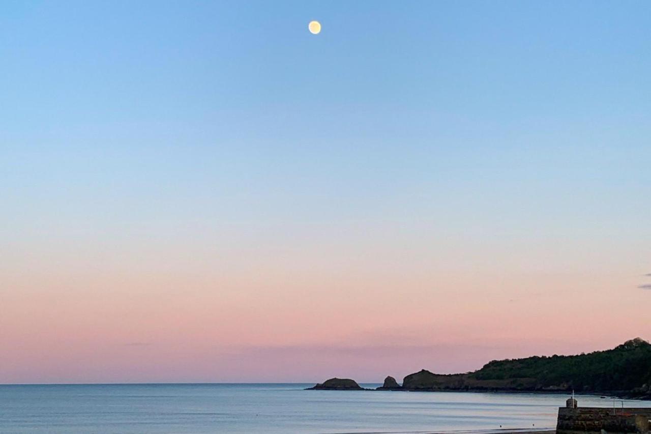 Dolphins Apartment - Spectacular Sea Views Saundersfoot Esterno foto